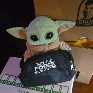 Star Wars Baby Yoda Plush with Belt Bag NWOT